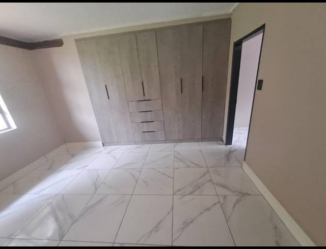 7 BEDROOM HOUSE FOR SALE IN SASOLBURG EXT 5